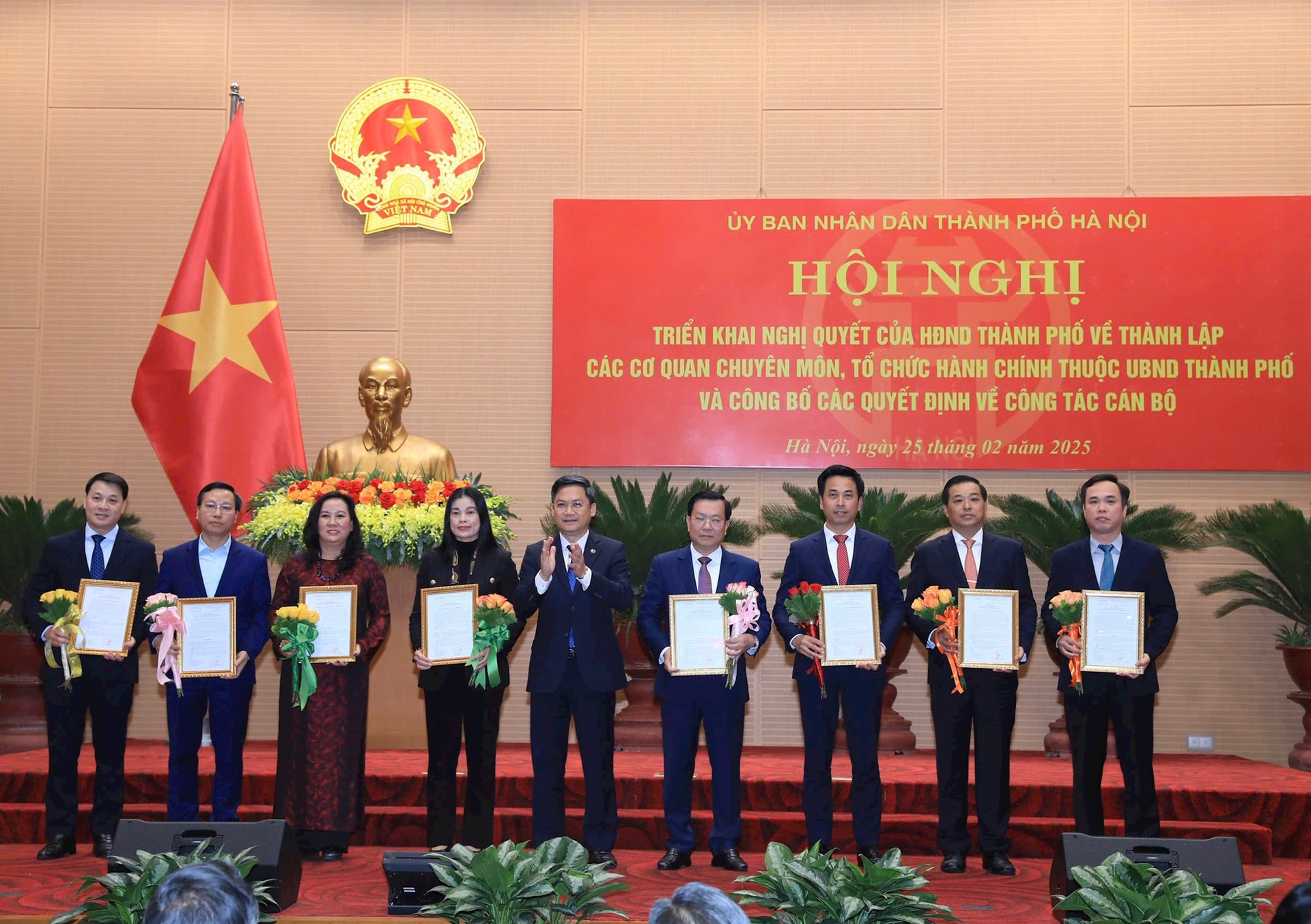 Hà Nội kiện toàn nhân sự lãnh đạo Sở Công Thương và Sở Xây dựng sau hợp nhất